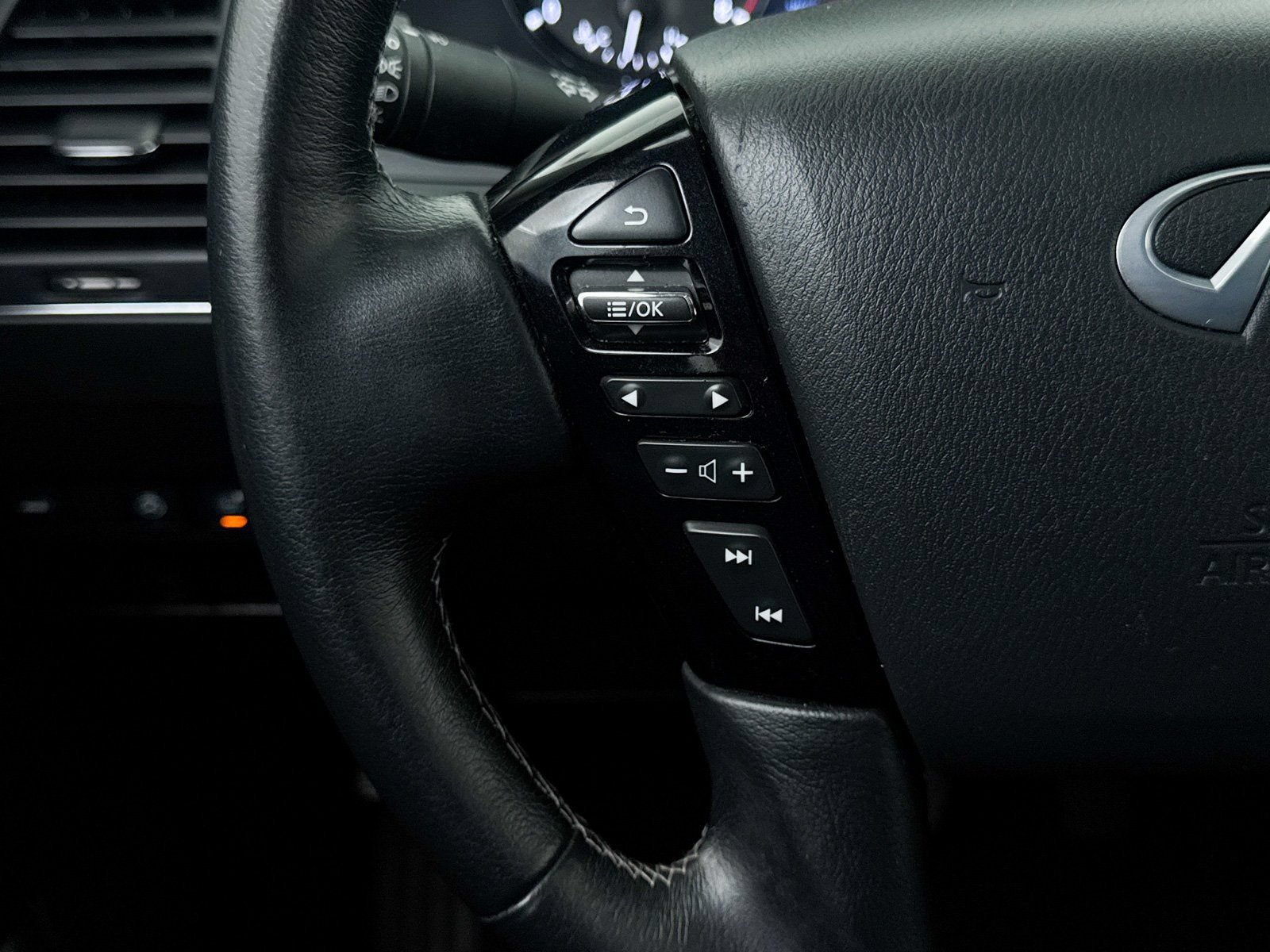 Used 2024 INFINITI QX80 Luxe AWD/4WD image 33