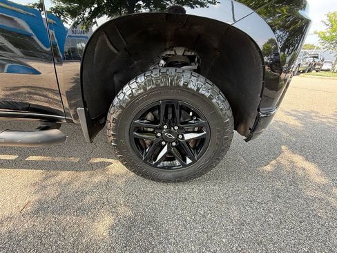 Used 2020 Chevrolet Silverado 1500 Custom Trail Boss w/ Custom Convenience Package AWD/4WD image 35