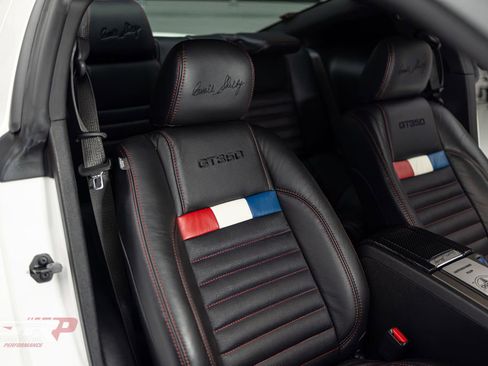 Used 2011 Ford Mustang GT Premium w/ Security Pkg RWD image 34