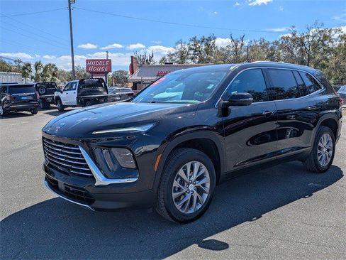 Certified 2025 Buick Enclave Preferred image 4