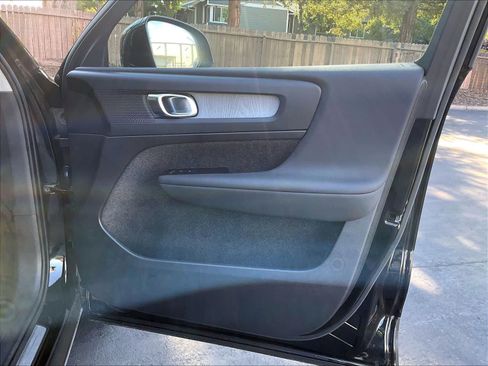 New 2026 Volvo XC40 B5 Core w/ Climate Package AWD/4WD image 29