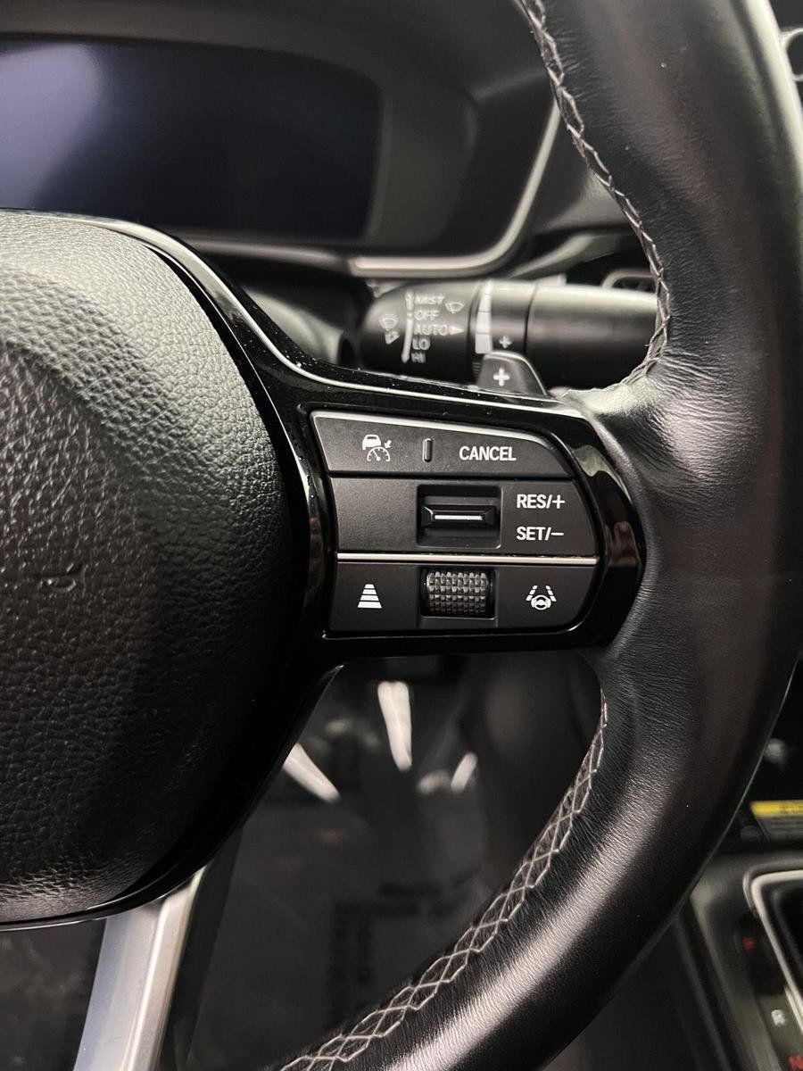 Used 2023 Honda Civic Touring image 10