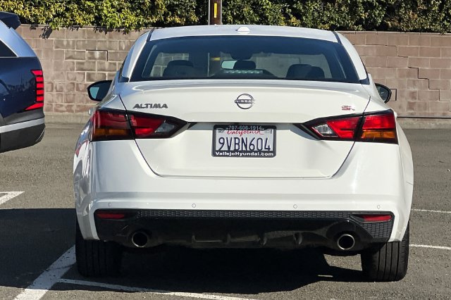 Used 2025 Nissan Altima 2.5 SR FWD image 7