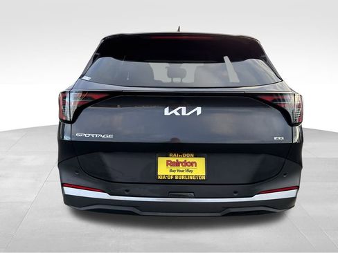 New 2026 Kia Sportage LX w/ LX Convenience Package image 7