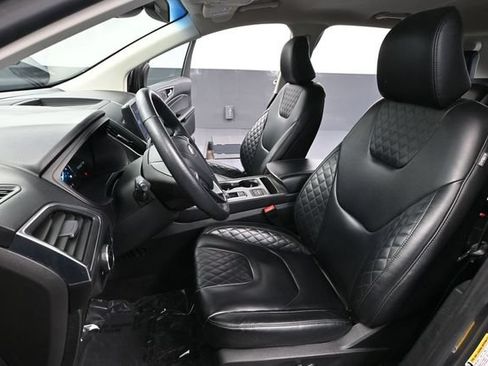 Used 2024 Ford Edge Titanium AWD/4WD image 23