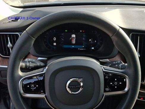 Certified 2023 Volvo XC60 B5 Plus w/ Climate Package image 21