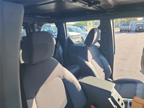 New 2025 Ford Bronco image 25