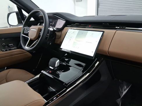 New 2026 Land Rover Range Rover Sport SE image 30
