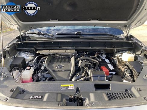 Used 2024 Toyota Highlander LE image 40