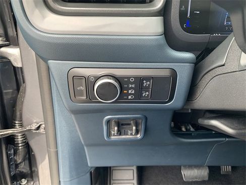 New 2025 Ford Maverick XLT w/ Black Appearance Package image 30