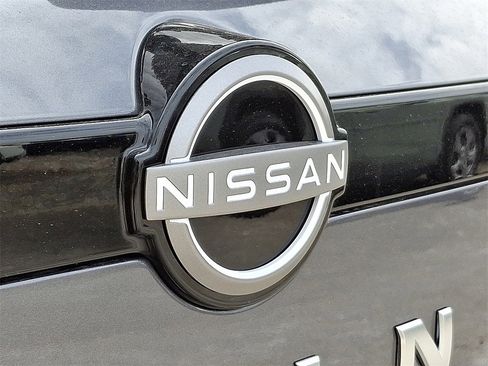 New 2025 Nissan Pathfinder S image 6