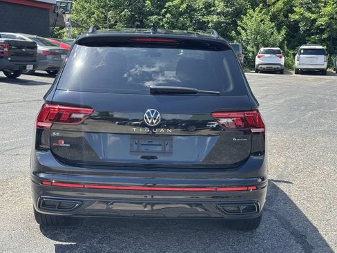 Used 2024 Volkswagen Tiguan SE R-Line AWD/4WD image 8