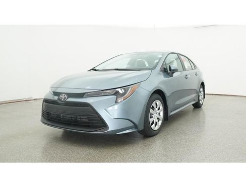 New 2026 Toyota Corolla LE image 32