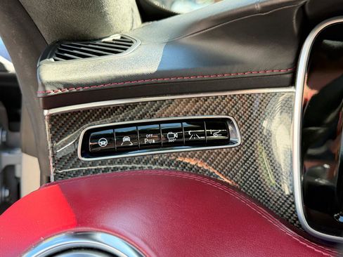 Used 2015 Mercedes-Benz S 63 AMG 4MATIC Coupe image 40