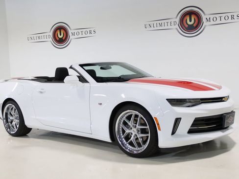 Used 2018 Chevrolet Camaro LT w/ RS Package image 7