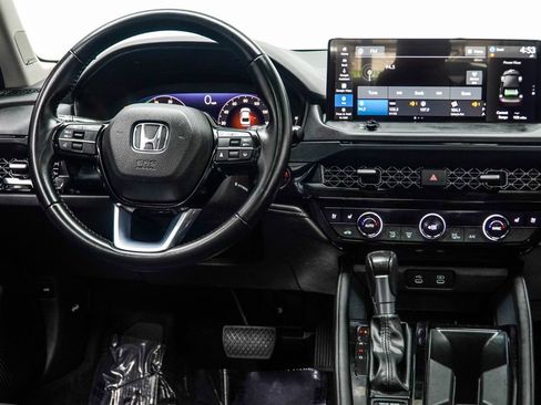 Used 2023 Honda Accord Touring image 17