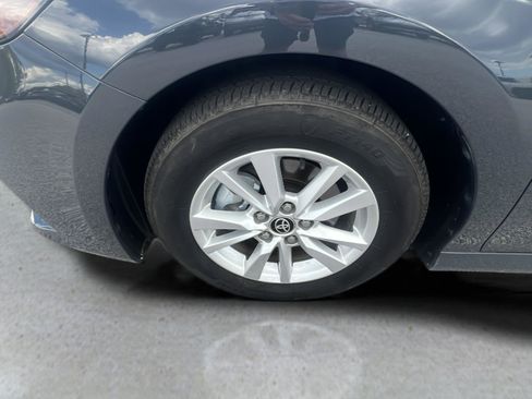 Used 2025 Toyota Camry LE image 17