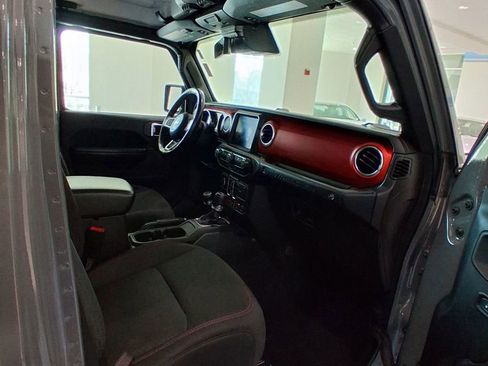 Used 2019 Jeep Wrangler Unlimited Rubicon image 15