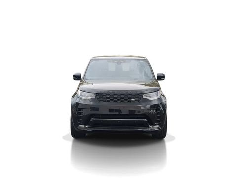 Used 2025 Land Rover Discovery Dynamic SE AWD/4WD image 3