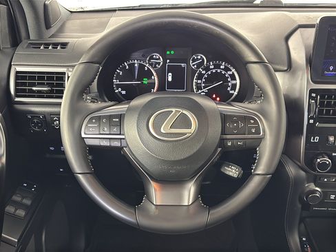 Used 2023 Lexus GX 460 w/ Black Line Special Edition AWD/4WD image 10