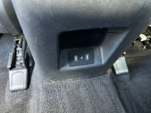 Used 2025 Hyundai Santa Cruz Limited AWD/4WD image 32