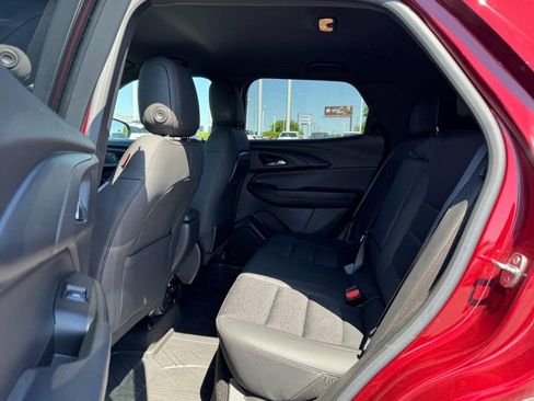 Used 2023 Chevrolet TrailBlazer RS w/ Convenience Package FWD image 10