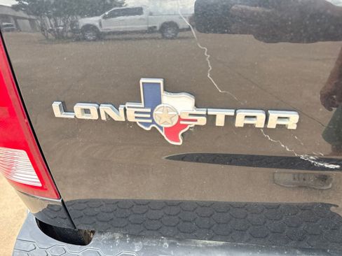 Used 2016 RAM 1500 Lone Star RWD image 9