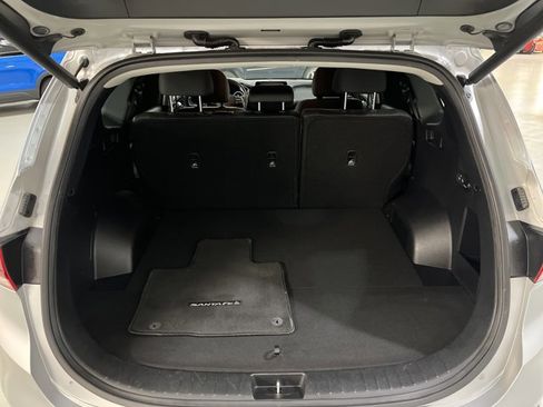 Used 2022 Hyundai Santa Fe SEL w/ Convenience Package image 12