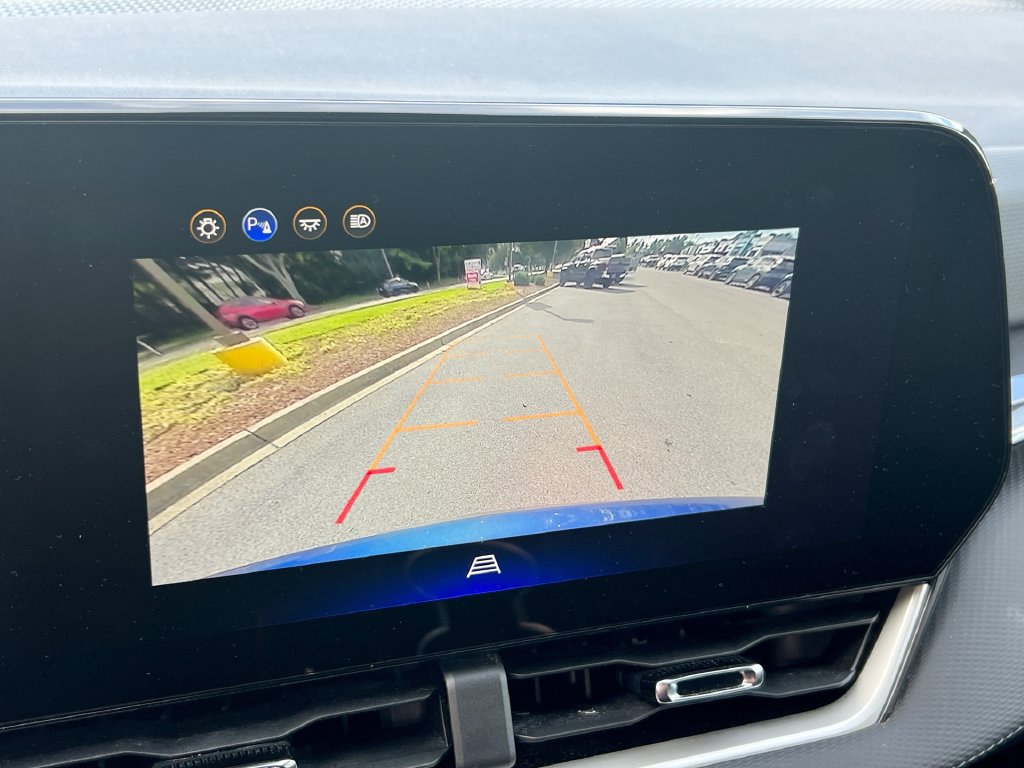 Used 2026 Chevrolet Equinox LT AWD/4WD image 28