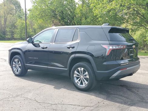 New 2026 Chevrolet Equinox LT w/ Convenience Package II AWD/4WD image 5