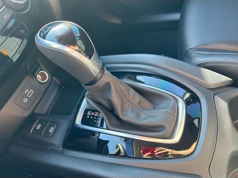 Used 2022 Nissan Rogue Sport SL AWD/4WD image 17
