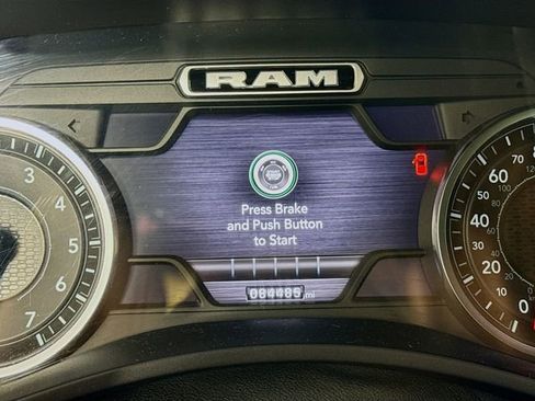Used 2022 RAM 2500 Laramie w/ Night Edition AWD/4WD image 12