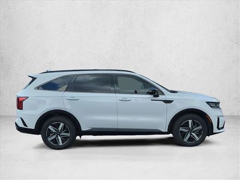 Used 2021 Kia Sorento S w/ Panoramic Sunroof Package FWD image 4
