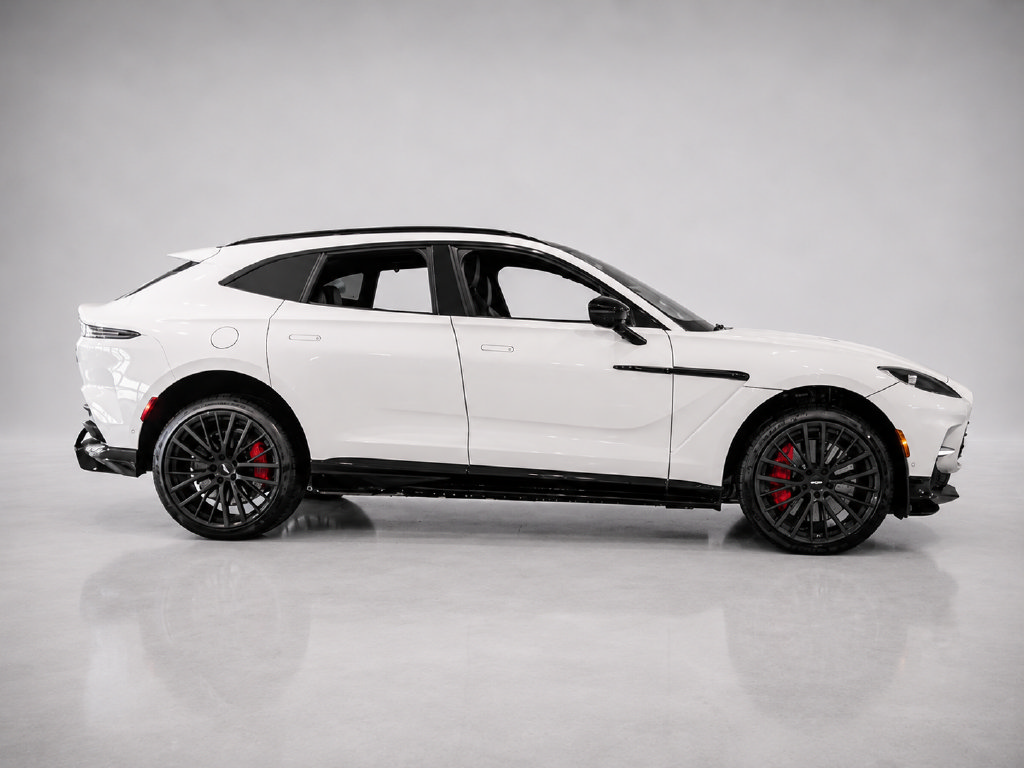 New 2026 Aston Martin DBX 707 AWD/4WD image 4