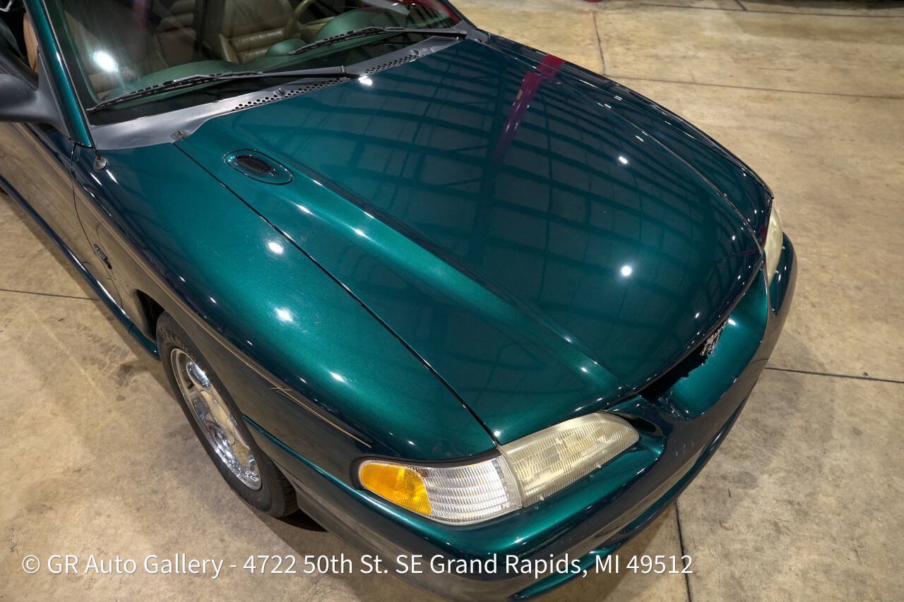 Used 1994 Ford Mustang GT RWD image 32