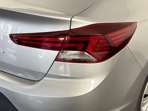 Used 2020 Hyundai Elantra SE w/ Convenience Package (C2) FWD image 33