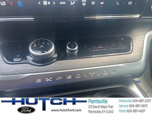 Used 2025 Ford Expedition Platinum AWD/4WD image 37