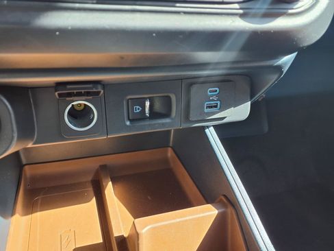 Used 2024 Ford Maverick Lariat w/ 4K Tow Package AWD/4WD image 8
