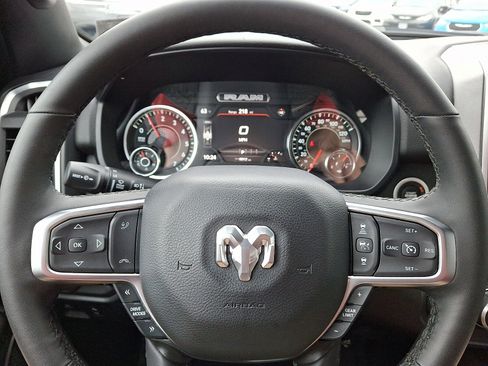 Used 2025 RAM 1500 Big Horn AWD/4WD image 17