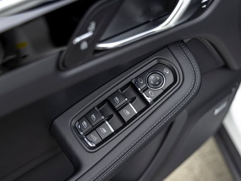 New 2026 Porsche Macan S AWD/4WD image 23
