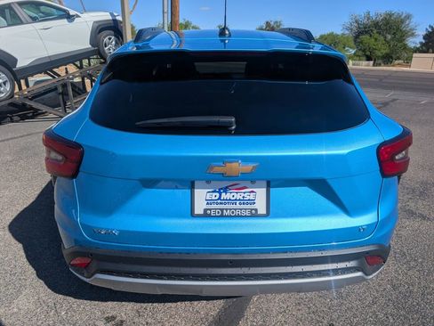 New 2026 Chevrolet Trax LT w/ Driver Confidence Package FWD image 4