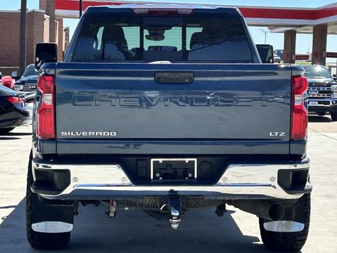 Used 2024 Chevrolet Silverado 2500 LTZ w/ LTZ Convenience Package image 5