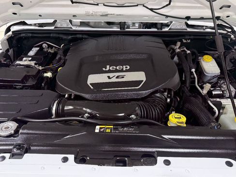 Used 2017 Jeep Wrangler Unlimited Sport w/ Quick Order Package 24S AWD/4WD image 93