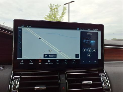 Used 2024 Lincoln Navigator Reserve image 19