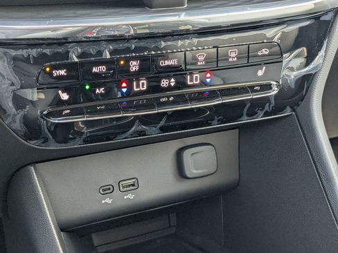 New 2026 Buick Encore GX Avenir image 20