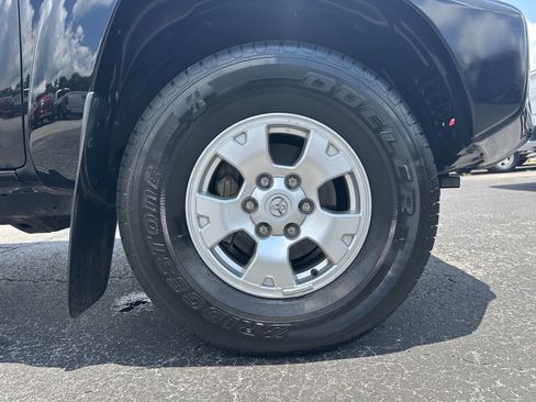 Used 2013 Toyota Tacoma 4x4 Double Cab w/ SR5 Pkg image 13