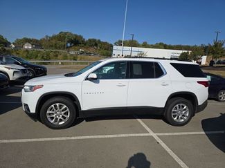 Used 2021 Chevrolet Traverse LT w/ LPO, Floor Liner Package video 2