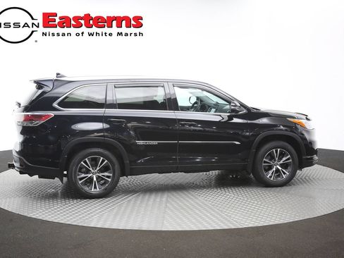 Used 2016 Toyota Highlander XLE AWD/4WD image 41