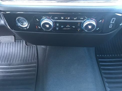 Used 2024 GMC Sierra 1500 Elevation image 20