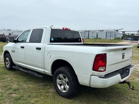 Used 2018 RAM 1500 Express AWD/4WD image 4